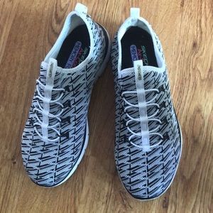 Light weight Skechers